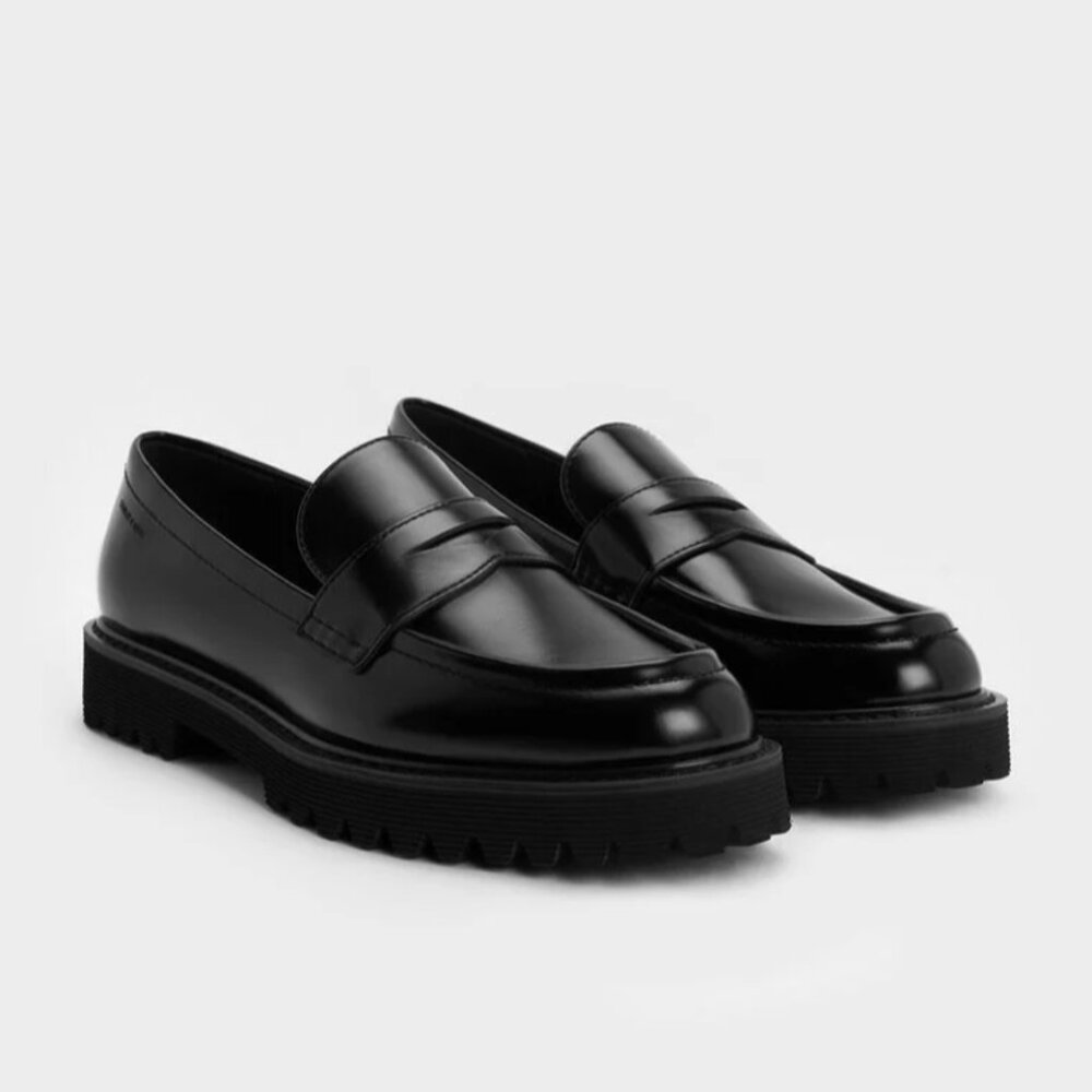 Charles & Keith Kaiya Lug Sole Loafer 38